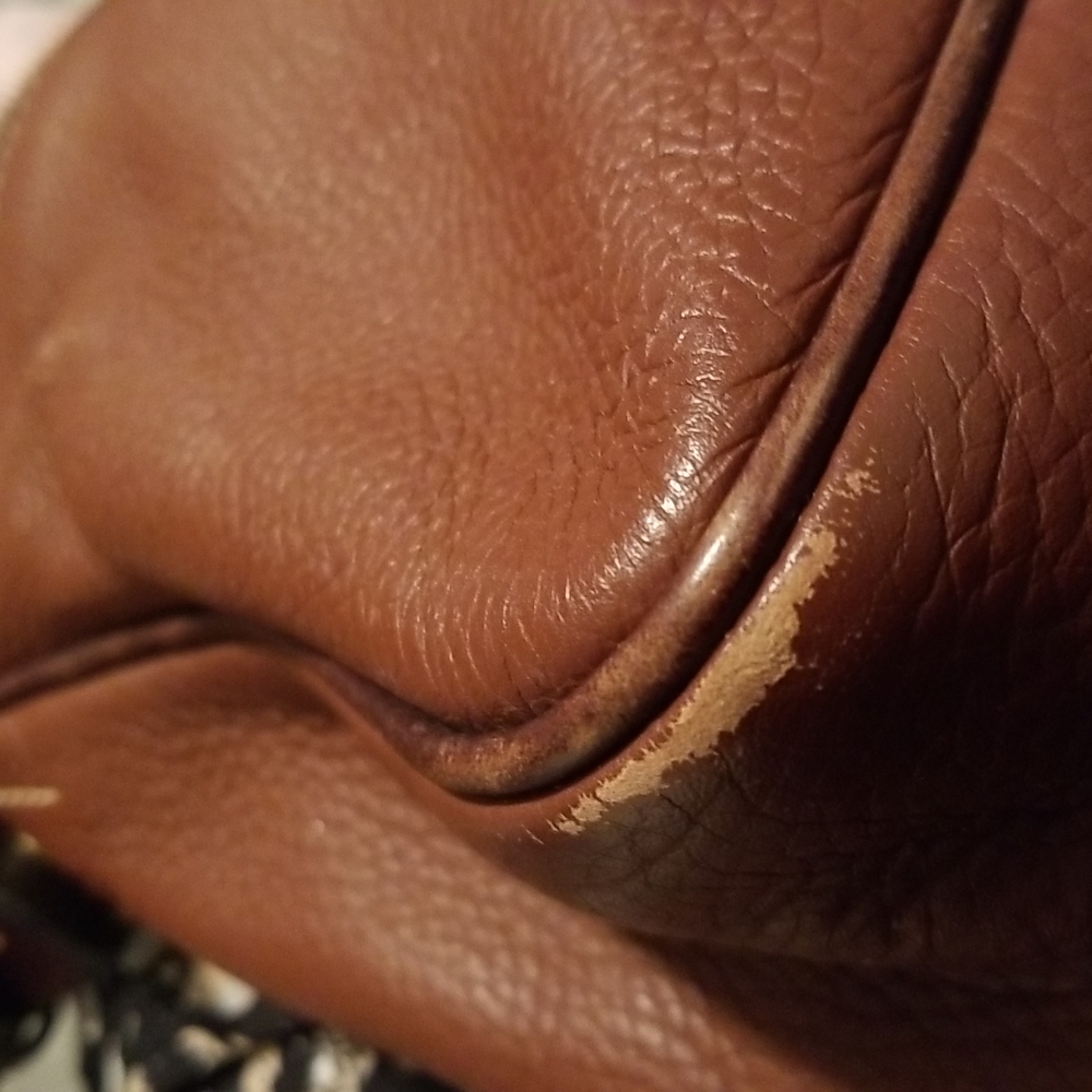 Brown  brown  leather shoulder bag.  Dooney  and Bourke. - Picture 8 of 9